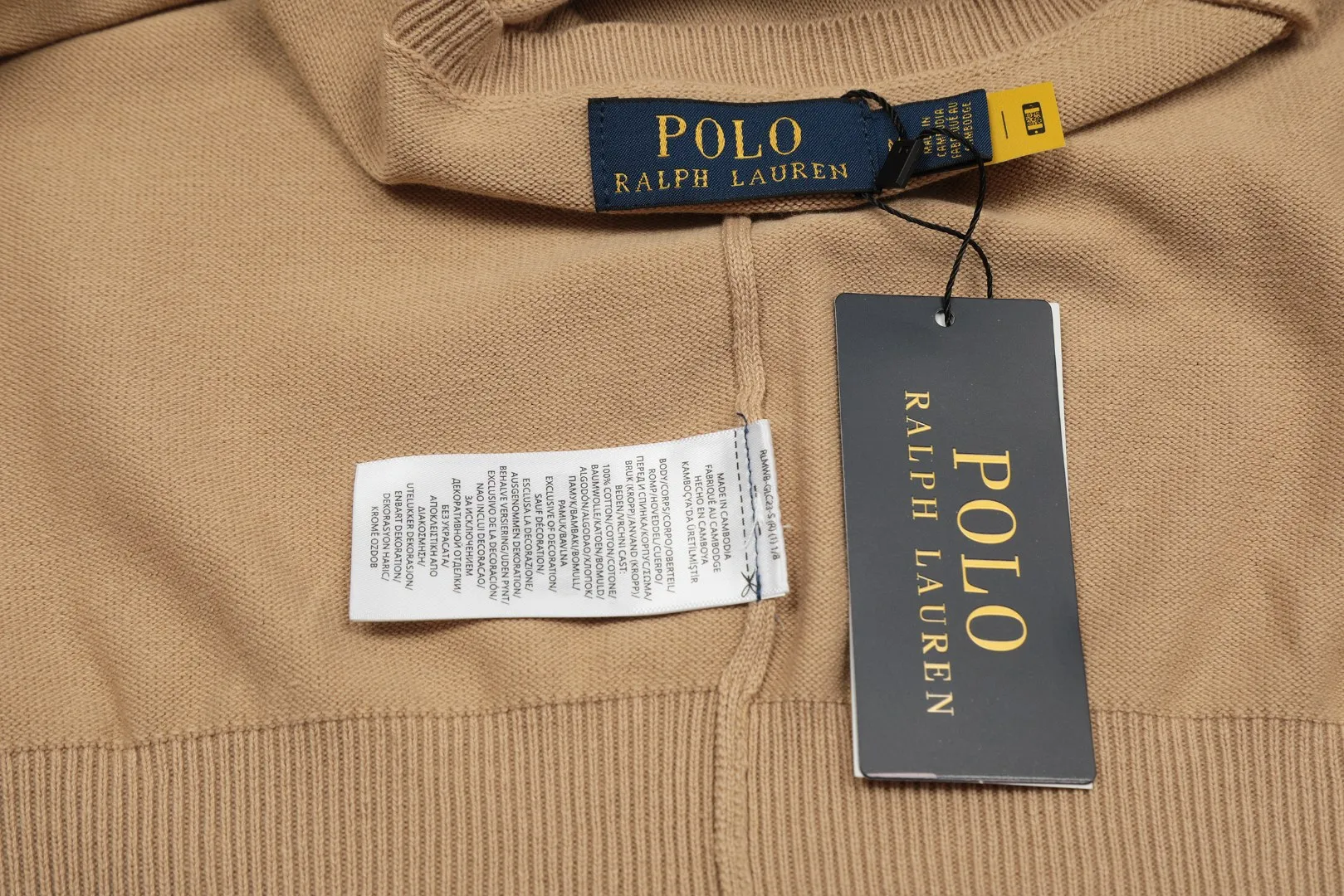 P190 Top quality" Style number: DS010# [Ralph Lauren solid color round neck basic pony embroidered logo knitted cardigan long sleeves] ✅Ralph Lauren Ralph Lauren classic basic versatile jersey cardigan long-sleeved small jacket ✅Main supplier of platform live broadcast wholesale entity ✅ZP quality 1:1 version can scan the code to enter the GF website Counter quality ✅Detailed quality is the only one in Guangzhou Imported quality cotton yarn focuses on high-end and cost-effective Needless to say good quality. ✅The version is restored to the original. Loose, comfortable and stress-free. Simple is high-end. Classic is timeless. ✅The upper body is simple and easy to match. A must-have for goddess ootd. Good-looking clothes are never picky. A must-have in the goddess’ wardrobe. Size: S-XL. Color: off-white, light blue, pink, khaki, military green, gray, navy blue, black, Chinese red, mint green.